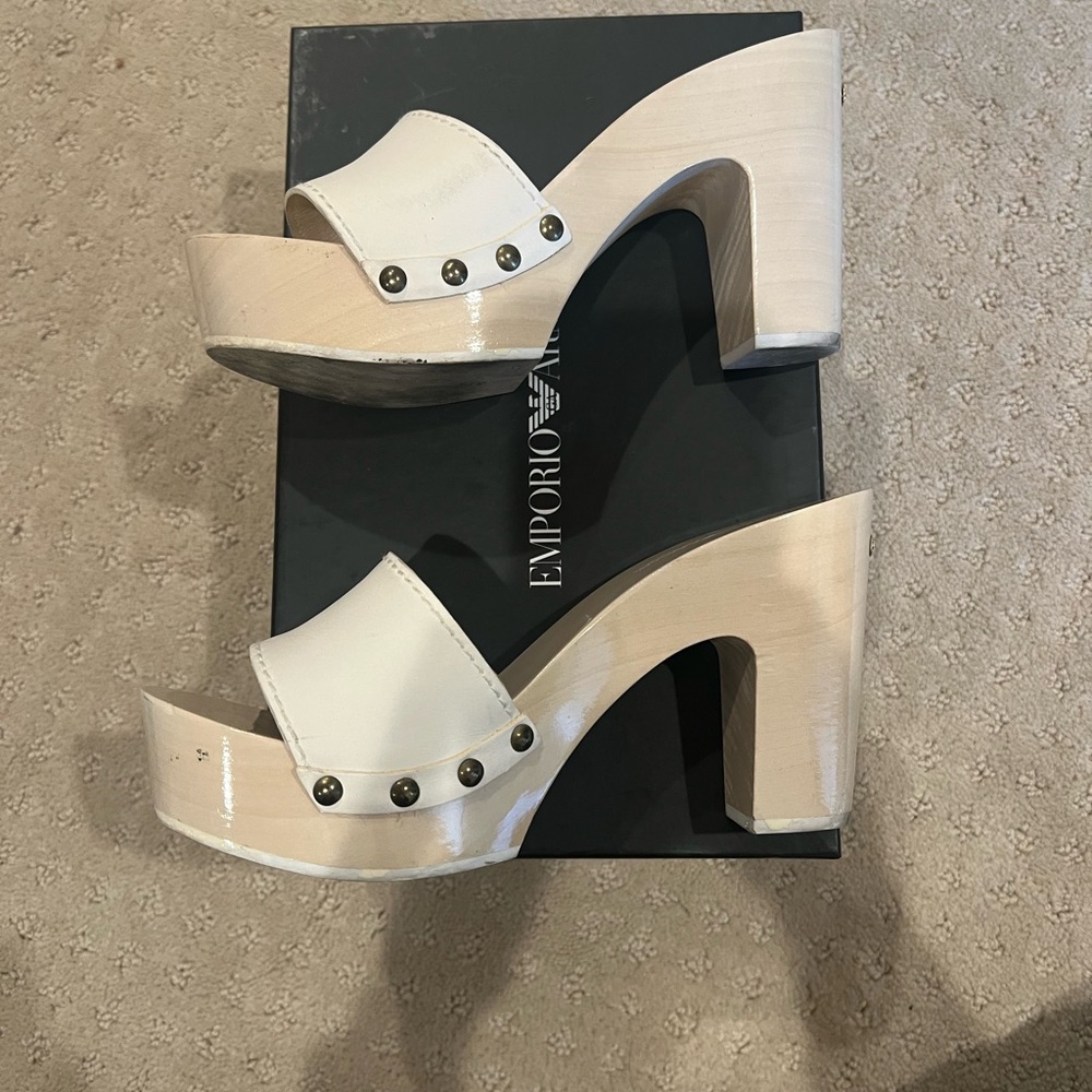 Emporio Armani Blanco sandal with chunk heel